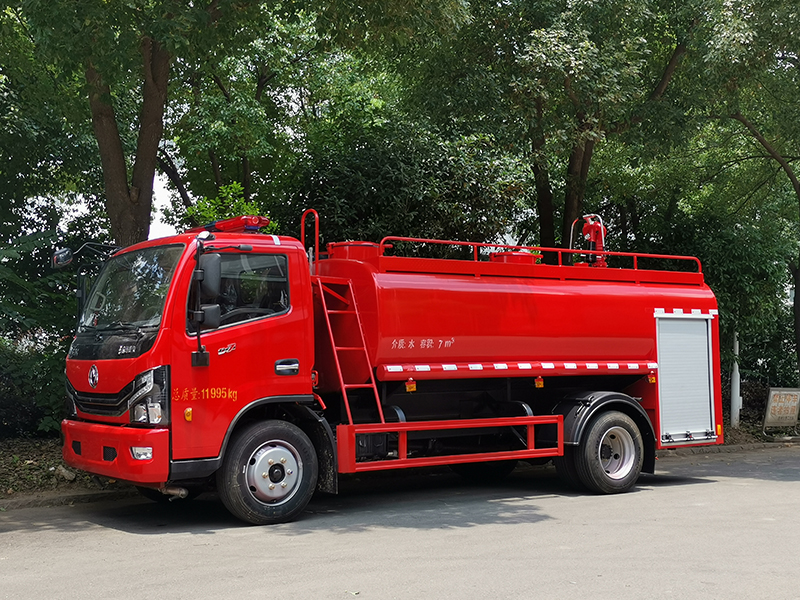 大多利卡（國(guó)六）7方消防灑水車
